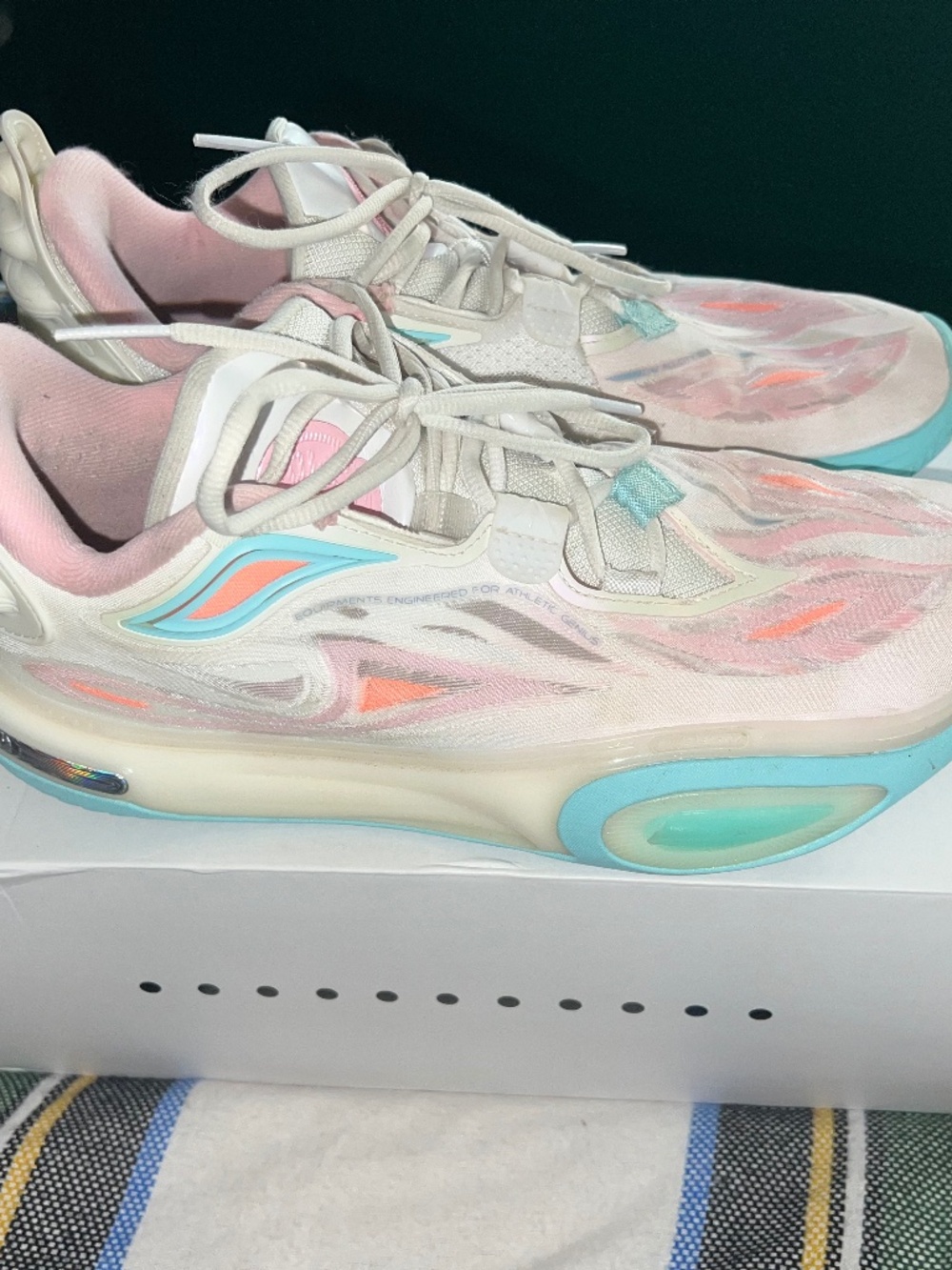 Volleyball shoes